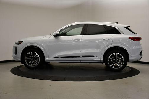 2025 Audi Q5 2.0T quattro Premium