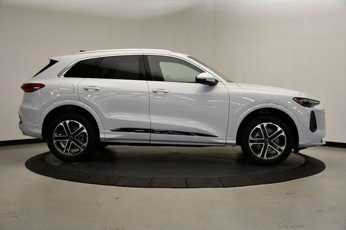 2025 Audi Q5 2.0T quattro Premium