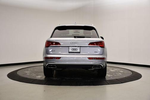 2025 Audi Q5 45 S line quattro Premium