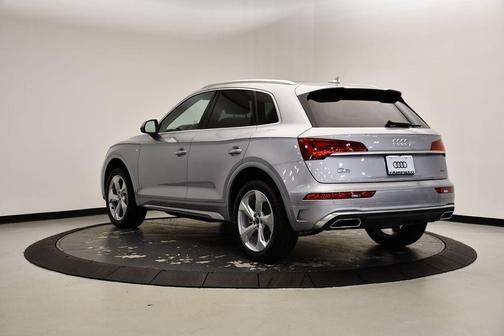 2025 Audi Q5 45 S line quattro Premium
