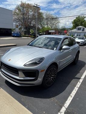 2022 Porsche Macan S