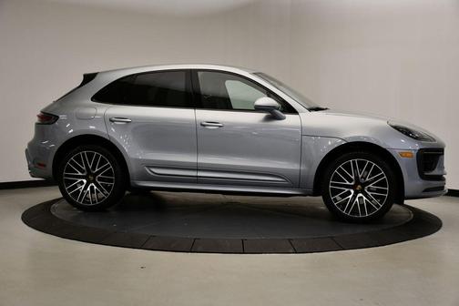 2022 Porsche Macan S