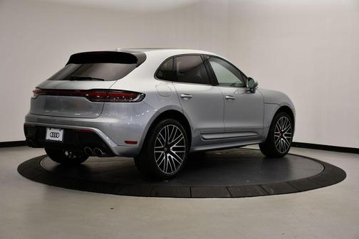 2022 Porsche Macan S