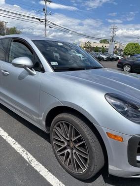 2022 Porsche Macan S