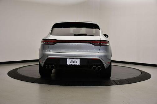 2022 Porsche Macan S
