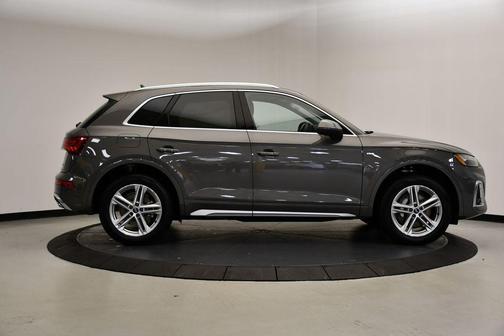 2025 Audi Q5 55 S line quattro Premium