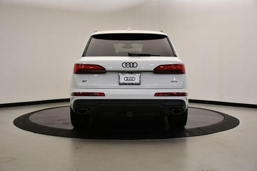 2025 Audi Q7 55 Premium