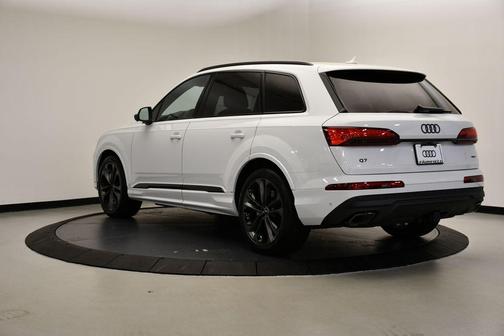 2025 Audi Q7 55 Premium