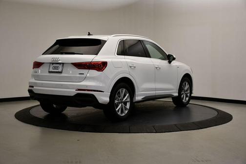 2022 Audi Q3 45 S line Premium