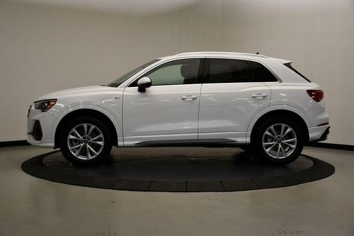 2022 Audi Q3 45 S line Premium