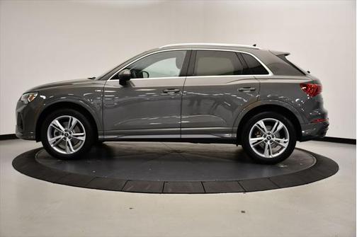 2022 Audi Q3 Premium Plus 45 TFSI S line quattro Tiptronic