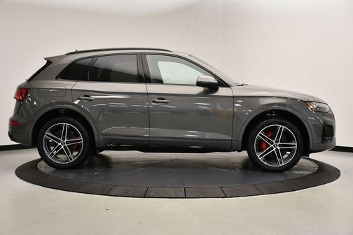 2025 Audi Q5 55 S line quattro Premium