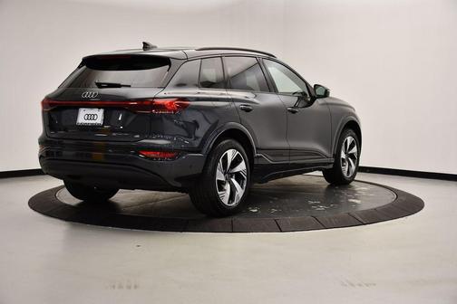 2025 Audi Q6 e-tron Premium