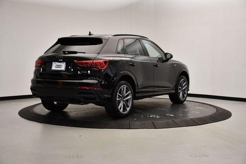 2025 Audi Q3 45 S line Premium