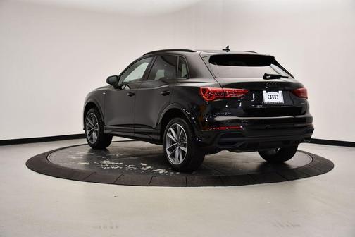 2025 Audi Q3 45 S line Premium