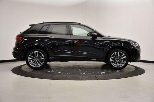 2025 Audi Q3 45 S line Premium