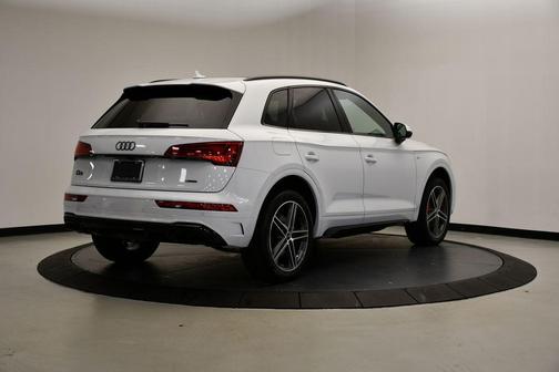 2025 Audi Q5 55 S line quattro Premium