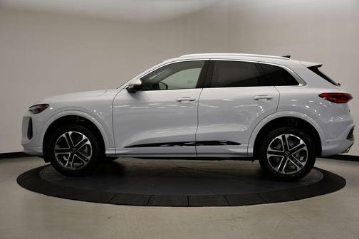 2025 Audi Q5 2.0T quattro Premium