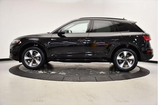 2025 Audi Q5 Premium 40 TFSI quattro S tronic