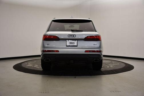 2025 Audi Q7 55 Premium