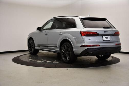 2025 Audi Q7 55 Premium