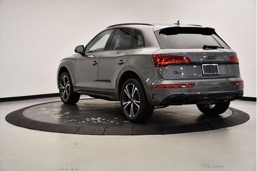2025 Audi Q5 Premium Plus 45 TFSI S line quattro S tronic