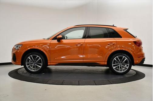 2024 Audi Q3 Premium 45 TFSI S line quattro Tiptronic