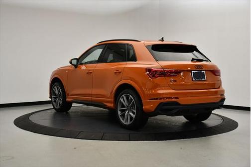 2024 Audi Q3 Premium 45 TFSI S line quattro Tiptronic