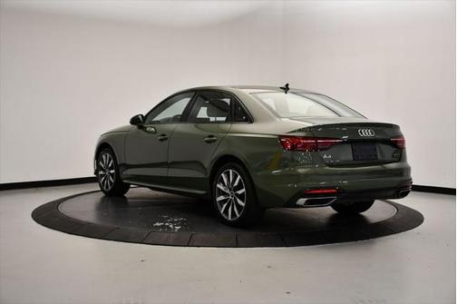 2023 Audi A4 Premium Plus 40 TFSI quattro S tronic