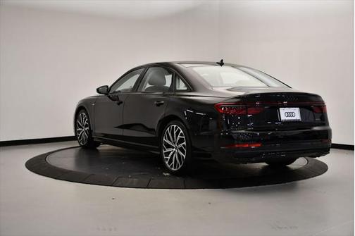2023 Audi A8 L 55 TFSI quattro Tiptronic