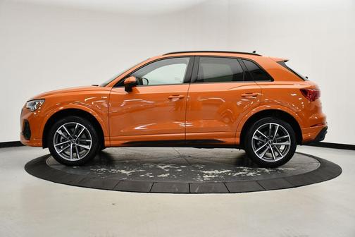 2024 Audi Q3 45 S line Premium