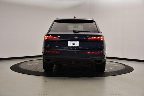 2025 Audi Q7 55 Premium