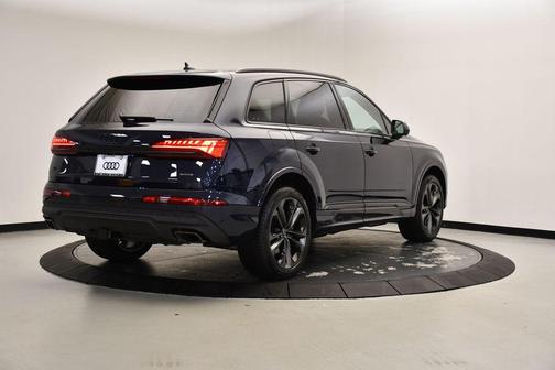 2025 Audi Q7 55 Premium