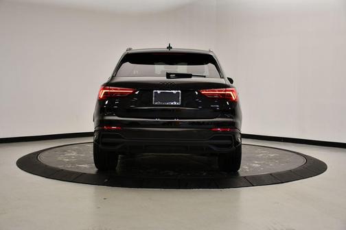 2024 Audi Q3 45 S line Premium