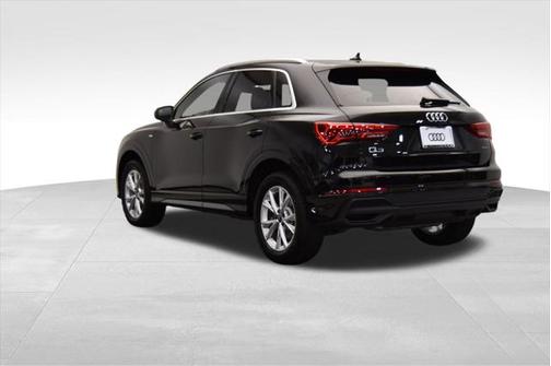2024 Audi Q3 Premium Plus 45 TFSI S line quattro Tiptronic