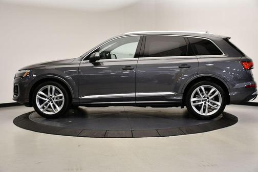 2025 Audi Q7 55 Premium