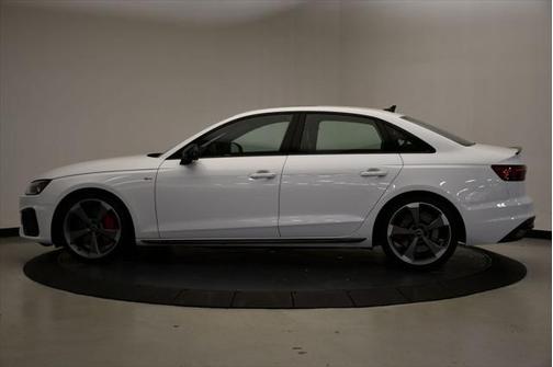 2023 Audi A4 Premium Plus 45 TFSI S line quattro S tronic