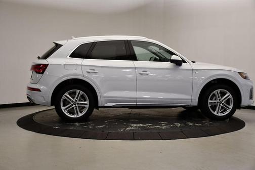 2025 Audi Q5 55 S line quattro Premium