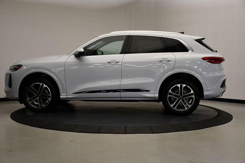 2025 Audi Q5 2.0T quattro Premium
