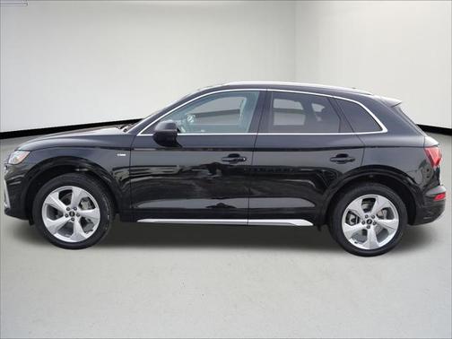 2023 Audi Q5 Premium Plus 45 TFSI S line quattro