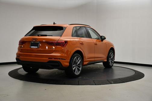 2024 Audi Q3 45 S line Premium