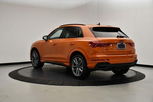2024 Audi Q3 45 S line Premium