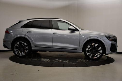 2025 Audi Q8 55 Premium