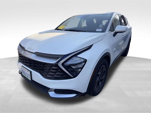 Snow White Pearl 2023 Kia Sportage LX