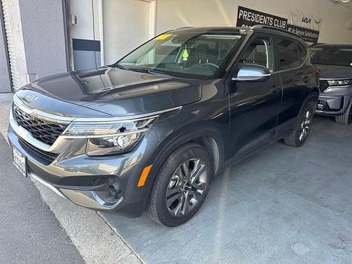 Gravity Gray 2022 Kia Seltos S