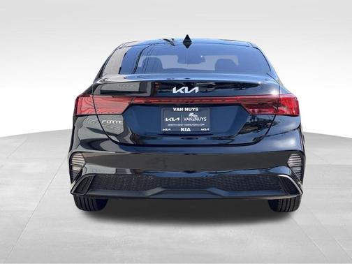 Aurora Black 2023 Kia Forte LXS