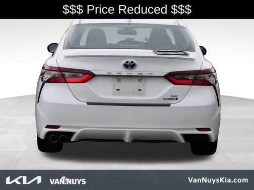 2023 Toyota Camry Hybrid SE