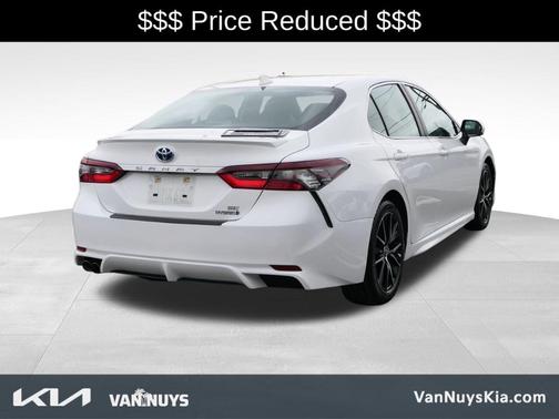 2023 Toyota Camry Hybrid SE