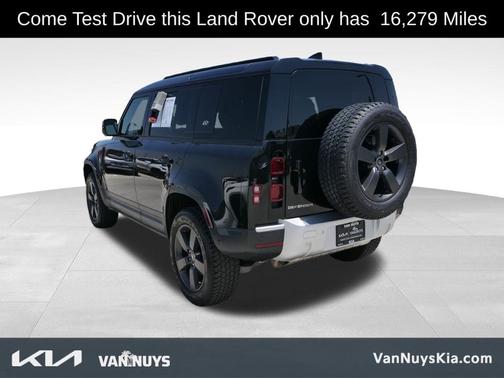 2024 Land Rover Defender P300