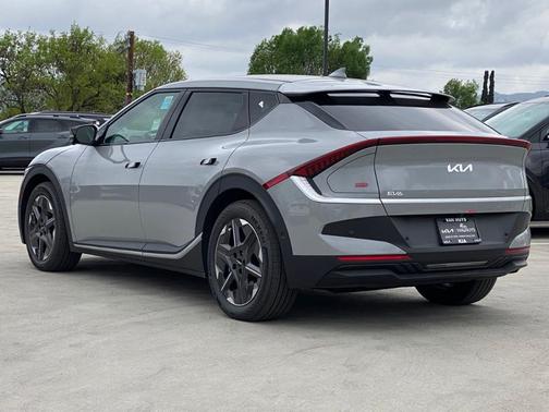 2025 Kia EV6 Light